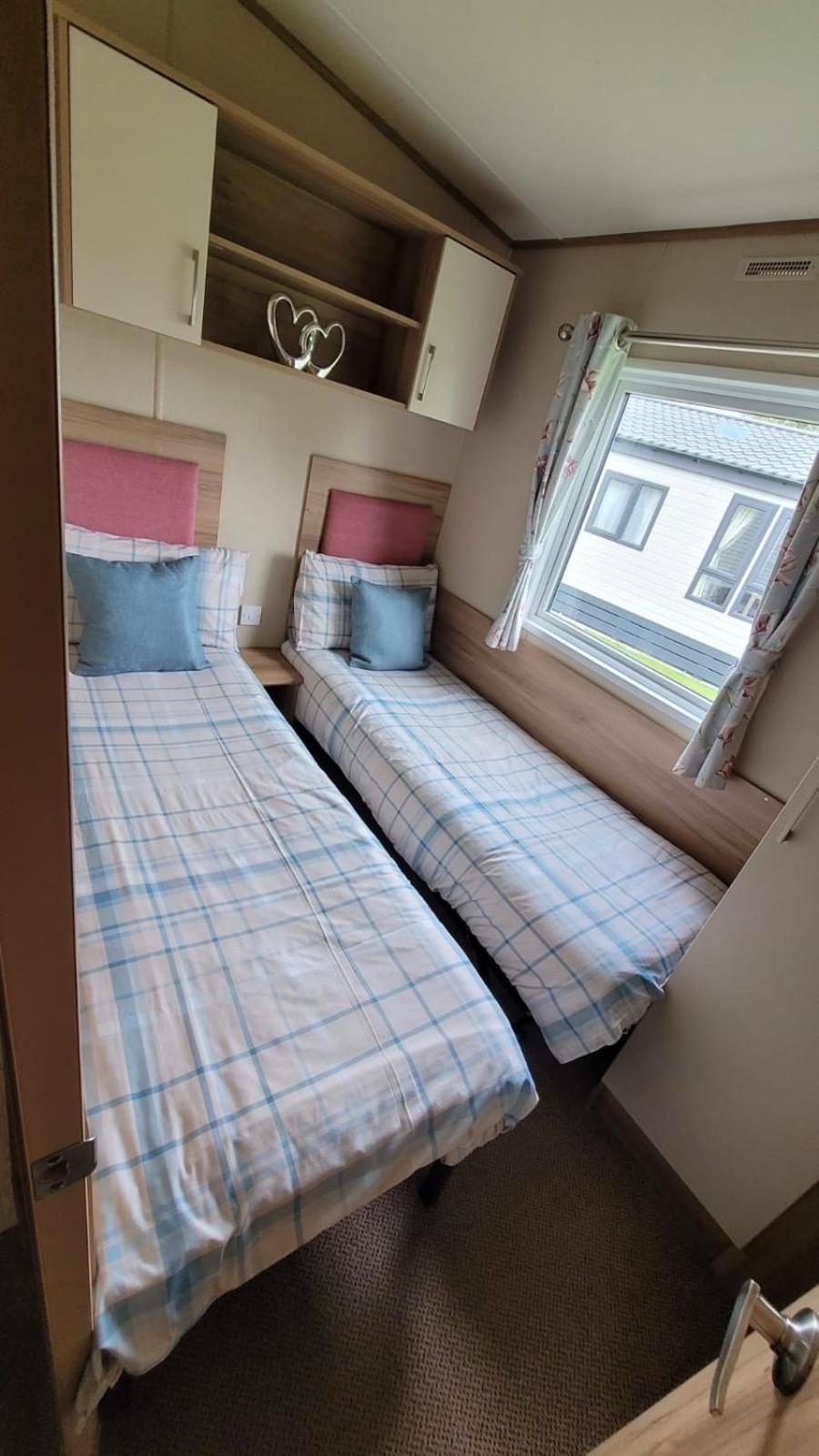 Tattershall Lakes Kingfisher Caravan 8 Berth With Hot Tub & Wifi Exteriér fotografie
